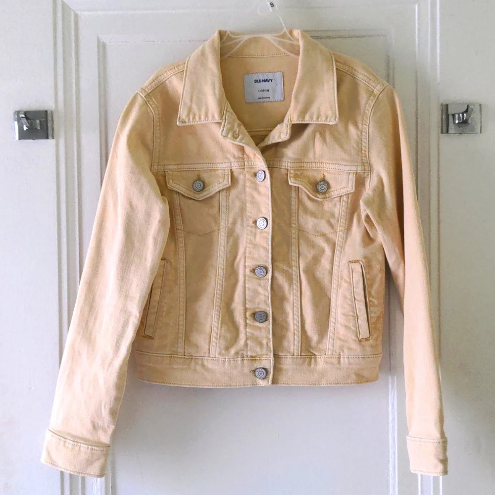 Old Navy butter yellow denim jacket size large (10-12)